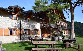 Rifugio Predaia Ai Todes'ci